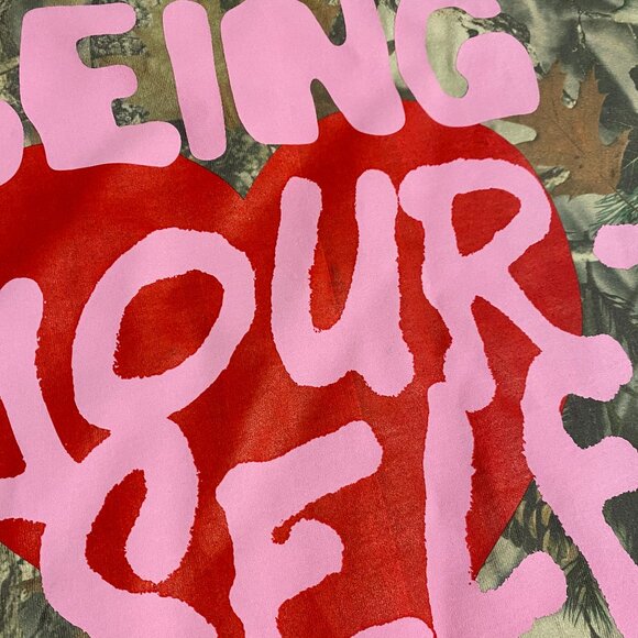 Dressed in Lala Being Yourself is Cool Camo Tee L/XL - Picture 4 of 6